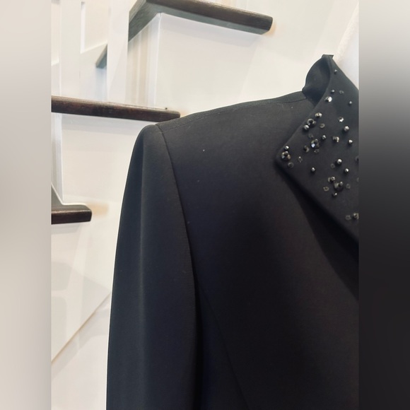 TAHARI 2-Piece Formal Dress Suit, Black Size 8 - Picture 10 of 13
